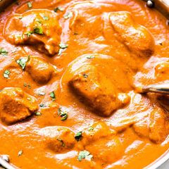 A picture of MURGH MAKHANI / BUTTER CHICKEN CURRY.