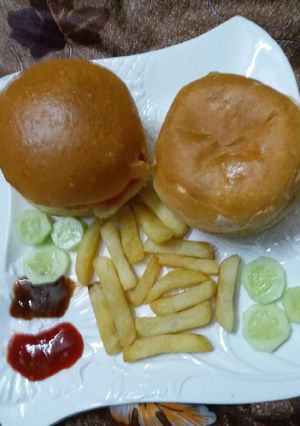 A picture of Aloo burger.