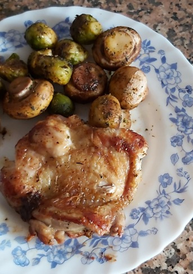 Una foto de Contramuslo de pollo al horno
