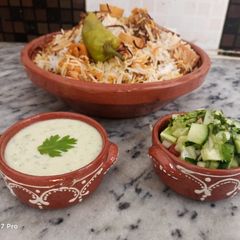 A picture of Chicken biryani.