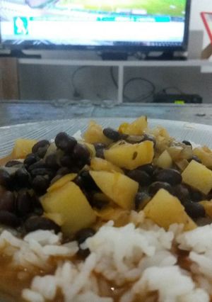 Una foto de Porotos negros veganos