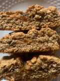 Biscotti integrali con marmellata di prugne