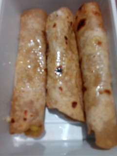 ஆலு மசாலா சப்பாத்தி ரோல் (Aloo masala chappathi roll recipe in tamil) செய்முறை முக்கிய புகைப்படம்