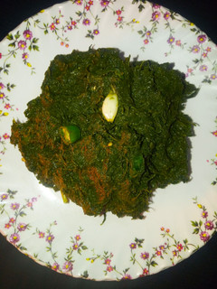 सरसों का साग (sarson ka saag recipe in Hindi) रेसिपी मुख्य फोटो