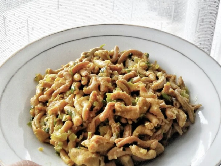 Langkah Mudah untuk Membuat Resep Usus Masak Bumbu Kuning Kemangi #BikinRamadanBerkesan yang Bikin Ngiler Anti Ribet, Sempurna