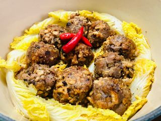【手工辦桌菜】芋香紅燒蔬食獅子頭🦁️