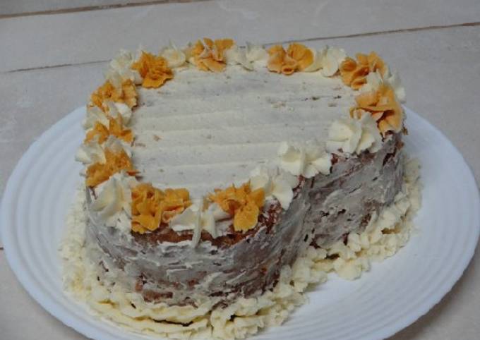 Rustic Carrot cake with vanilla buttercream #themechallenge