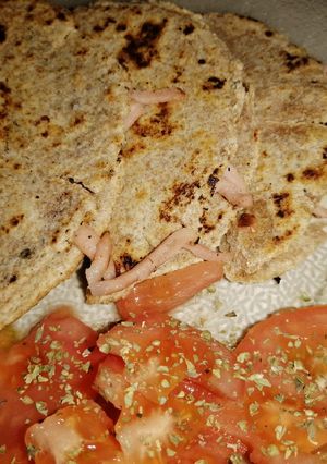 Una foto de Quesadillas integrales de queso y jamón