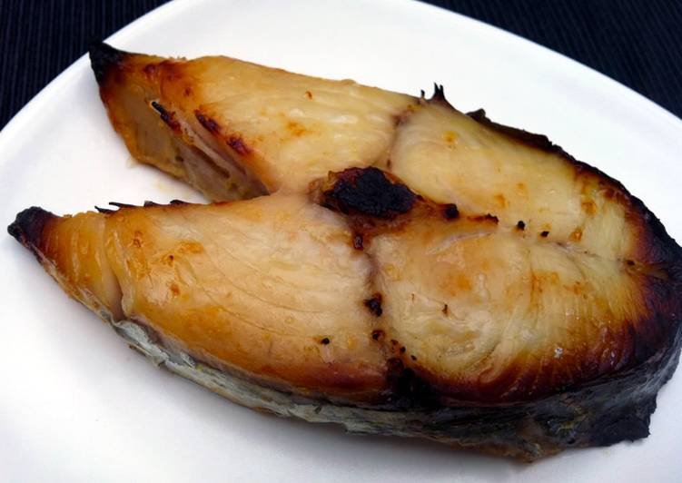 Recipe of Award-winning Spanish Mackerel ‘Saikyo Yaki’