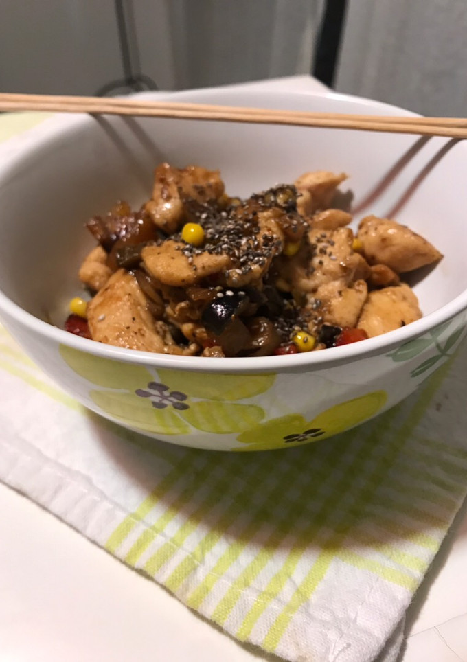 Una foto de Salteado de pollo dulce