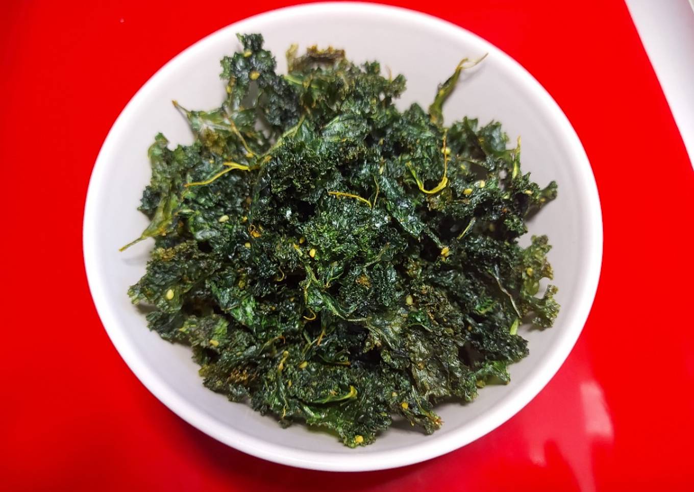 Chips de kale sabrosos, saludables y fáciles de preparar