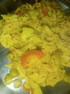 वेज सेवियां (veg seviyan recipe in Hindi) रेसिपी मुख्य फोटो