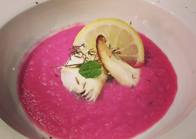 Ricetta di Fatto in casa super veloce Gallinella di mare in salsa di cavolo viola e limone