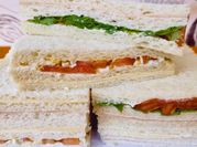 Una foto de sándwich de miga
