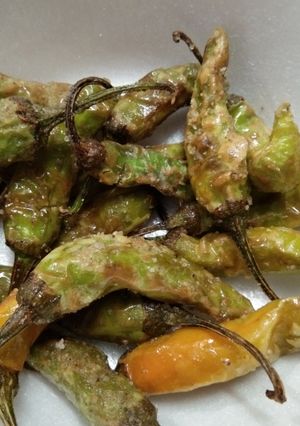 A picture of Fried Chilli.