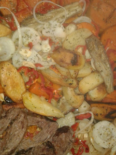 Una foto de Cuadril con verduras al horno