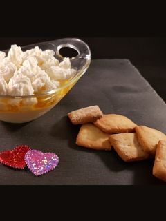 Una foto de Mousse de foie con licor 43 y un toque de piña