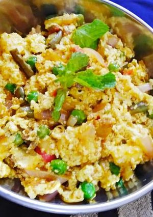 पनीर भुर्जी (Paneer Bhurji recipe in hindi) रेसिपी मुख्य फोटो