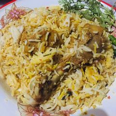 A picture of Chicken biryani.
