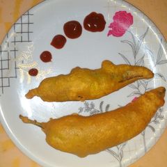 A picture of Mirchi bajji.
