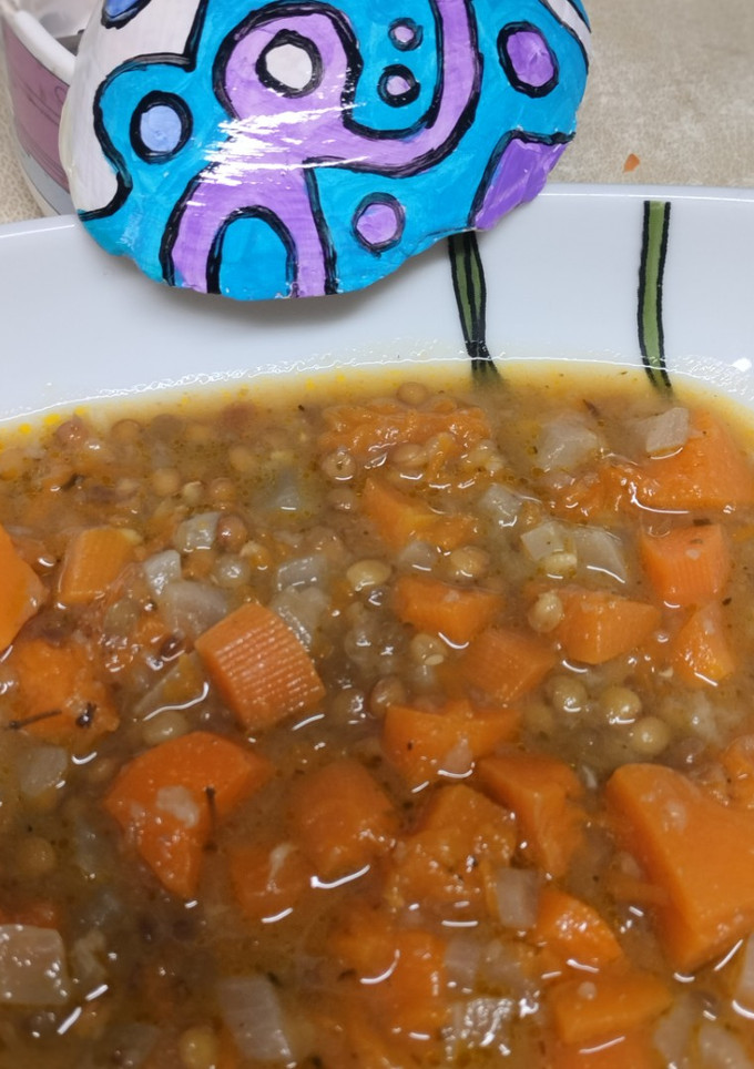 Una foto de Lentejas con calabaza y zanahoria en olla a presión