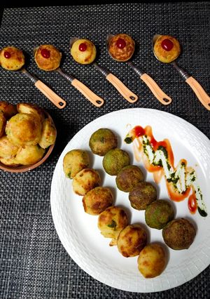 हरे भरे अप्पे (Hare Bhare appe recipe in Hindi) रेसिपी मुख्य फोटो