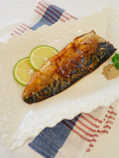 水波爐「鹽烤鯖魚」皮酥肉嫩!! 的食譜成品照片