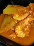 Gaeng Som with Shrimp and Green Papaya