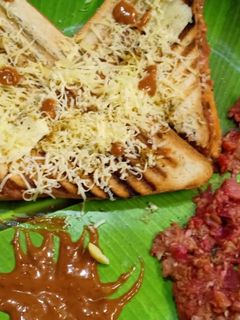 ગ્રીલ ચીઝ સેન્ડવીચ(Grill Sandwich Recipe in Gujarati) રેસીપી મુખ્ય ફોટો