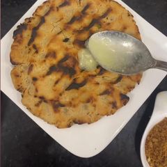 A picture of Khooba roti.