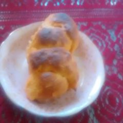 A picture of Chicken stuffed bun.