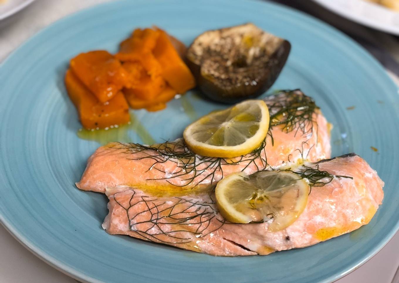 Salmón en papillote hecha en la sartén