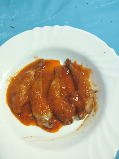 Una foto de Muslitos de codorniz en salsa