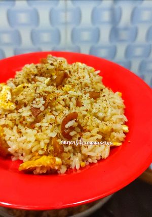 Foto resep Nasi Goreng Sosis Telur Simpel dan Praktis
