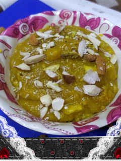 बादाम का हलवा(badaam ka halwa recipei in Hindi) रेसिपी मुख्य फोटो