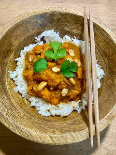 Une photo de Curry de patate douce au lait de coco