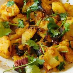 A picture of Batata Bhaji(Potato curry).