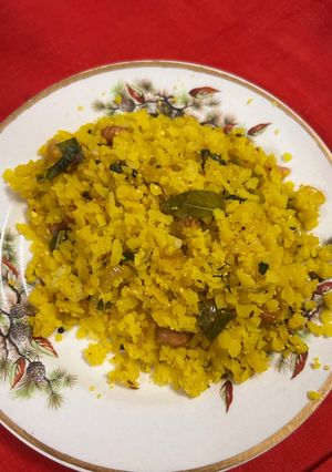 A picture of Thecha Poha.