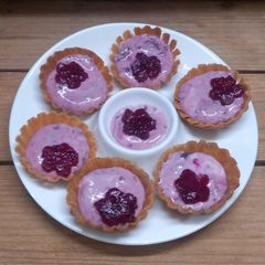 A picture of Mulberry Tart.