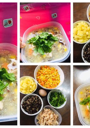 Hình của món Soup gà ngô nấm.