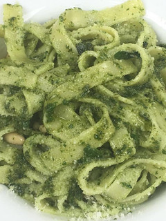 Una foto de Pasta al pesto