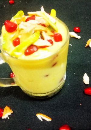 A picture of Fruit Custard.