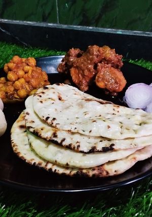 বাটার নান (Butter Naan Receipe in bengali) রেসিপির প্রধান ছবি