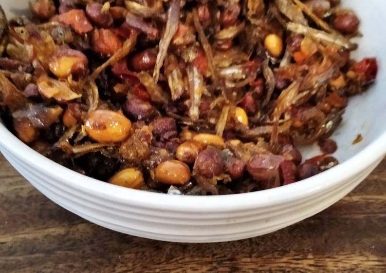 Sambal teri kacang simple