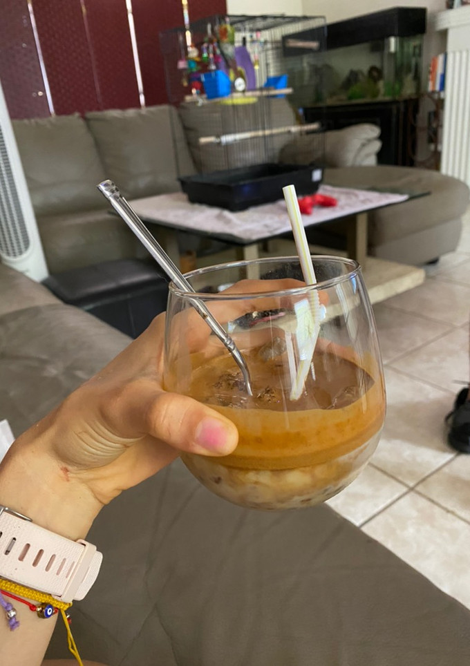 Una foto de El café de moda 🤣❤️