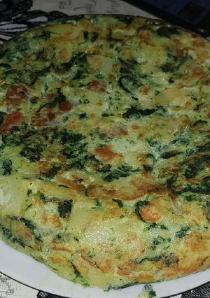 Una foto de Tortilla de patatas con espinacas