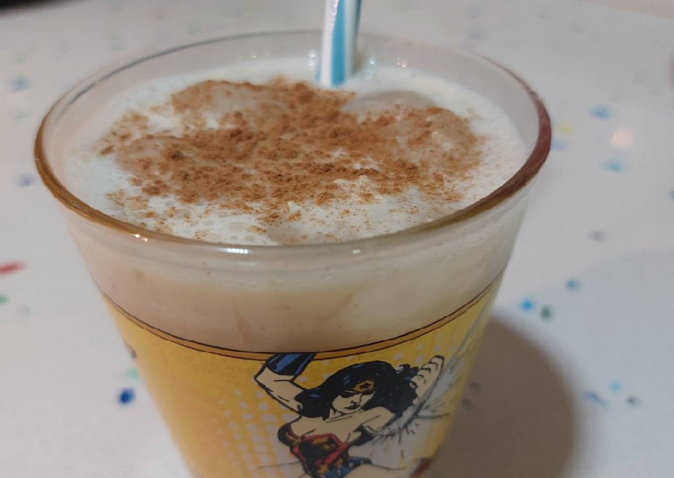Batido cremoso de avena sabor canela