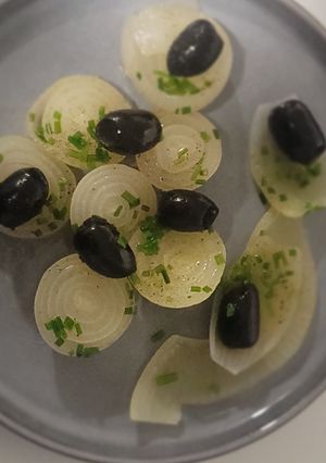 Una foto de Ensalada de cebollas