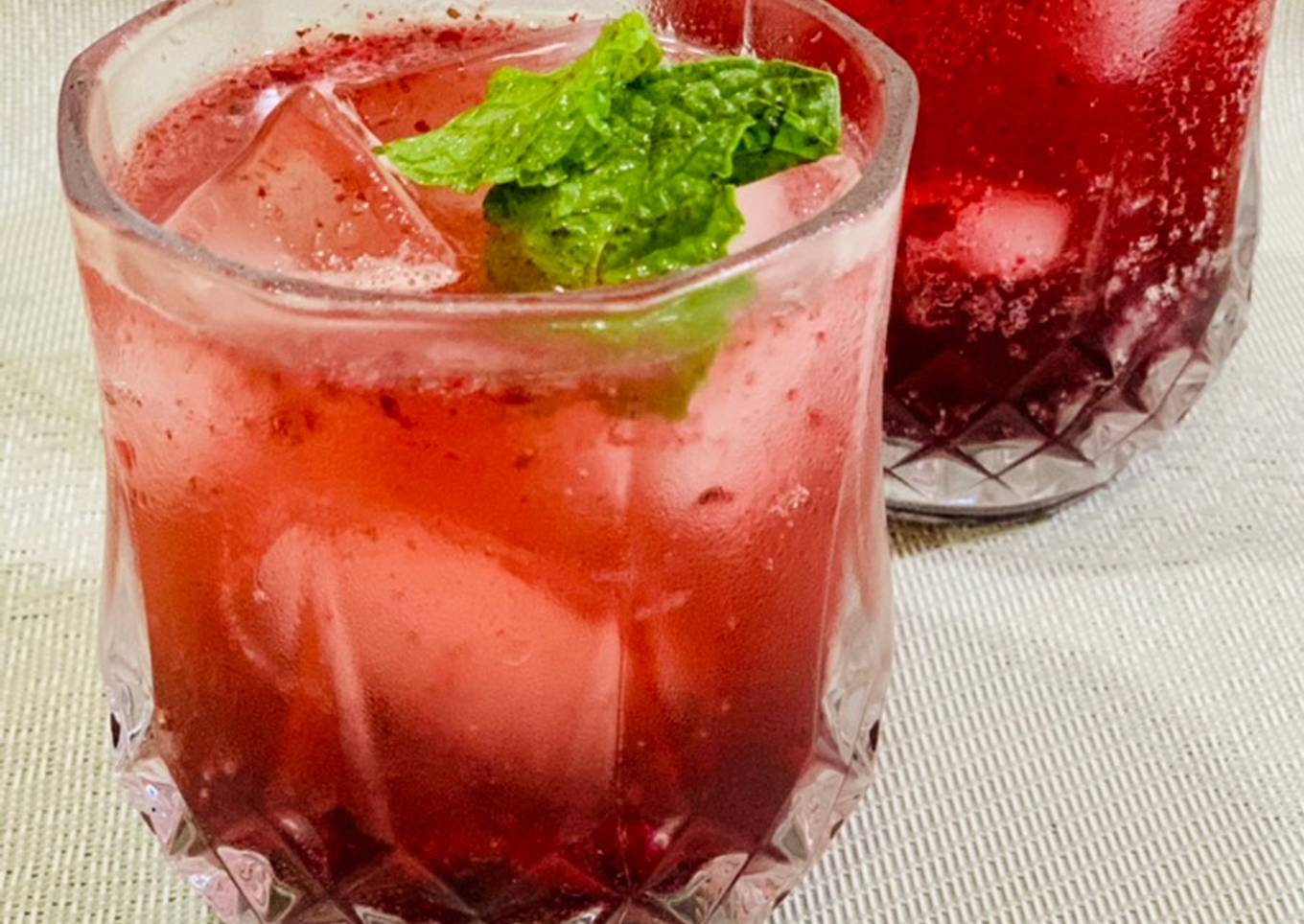 Cherry mojito