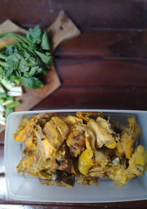 Foto resep Ayam kampung ungkep "stock freezer"
